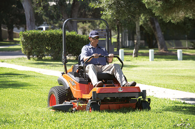 Kubota ZG327PA-60