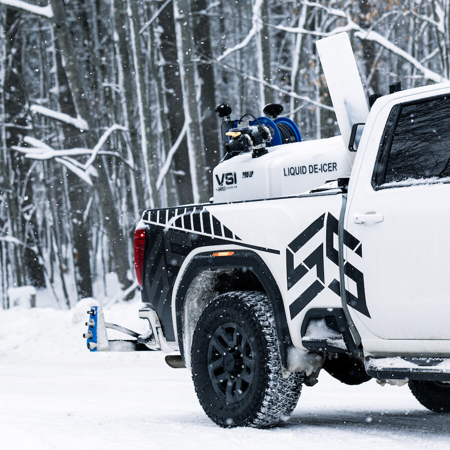 BOSS Snowplow 305-Gal Tank Skid